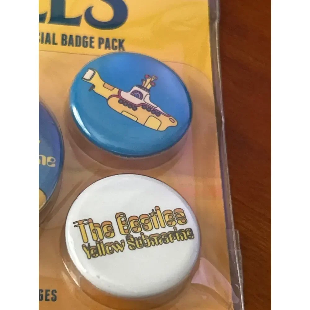 The Beatles BadgesPins Unopened